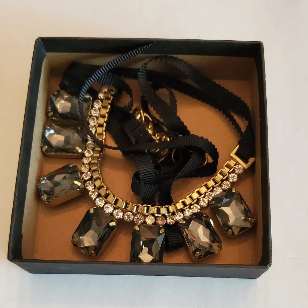 Necklace - Picture 5 of 6